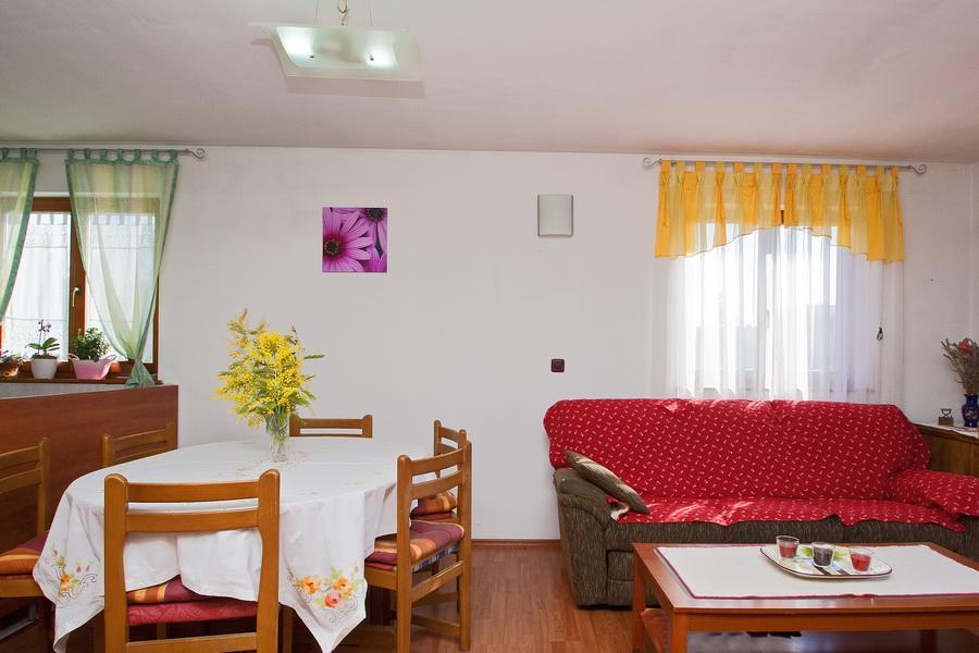 Holiday Home Ana พูลา ภายนอก รูปภาพ