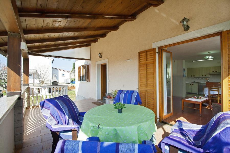 Holiday Home Ana พูลา ภายนอก รูปภาพ