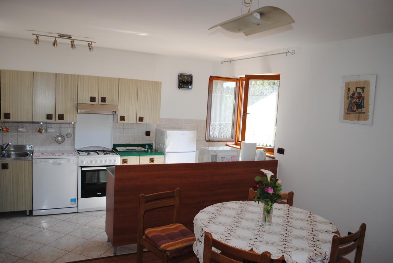 Holiday Home Ana พูลา ภายนอก รูปภาพ