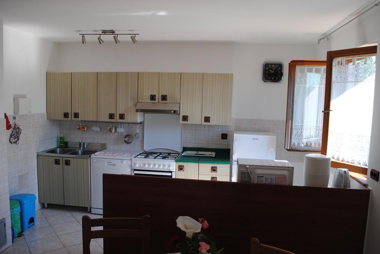 Holiday Home Ana พูลา ภายนอก รูปภาพ