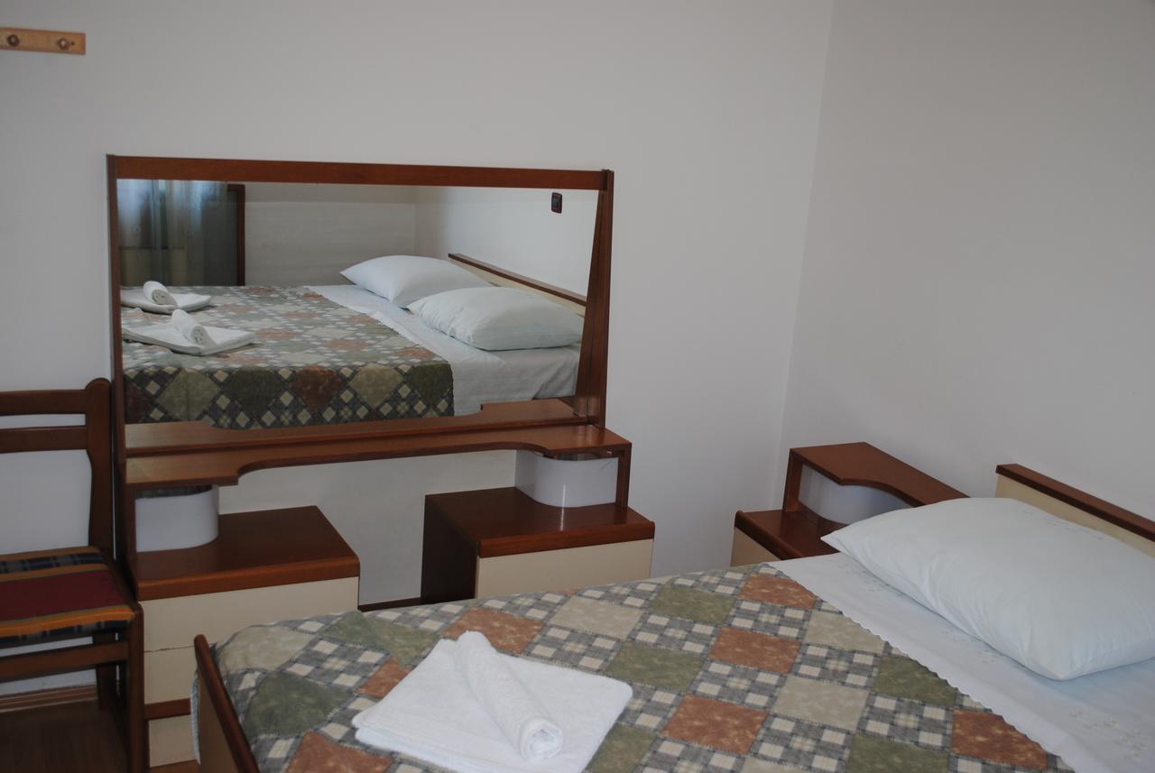 Holiday Home Ana พูลา ภายนอก รูปภาพ